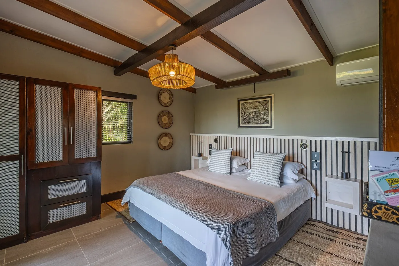 Hog Hollow Country Lodge - 8